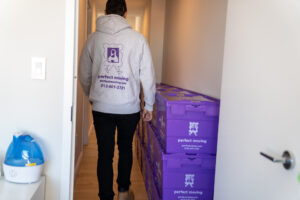 Rent plastic moving boxes in NYC - Perfect Crates